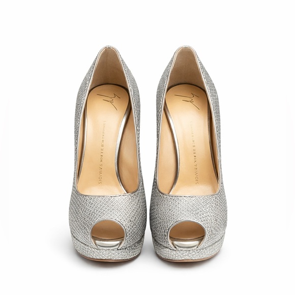 Giuseppe Zanotti platform heels gorgeous and a statement piece. - Picture 2 of 10